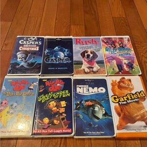Assorted Kids VHS Movie Lot - Blue, Orange, White